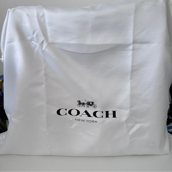 Coach Juliet 38 Chalk - Picture 14 of 15